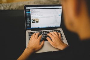 【初心者向け】完全初心者でもわかる、ブログの始め方を徹底解説!